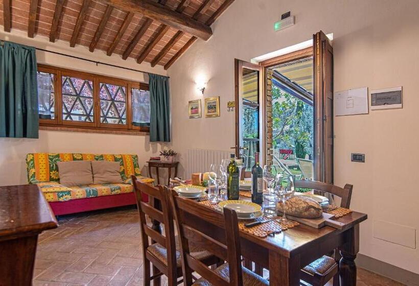 Апартаменты 1 Спальня с Террасой, Agriturismo Casavaiano