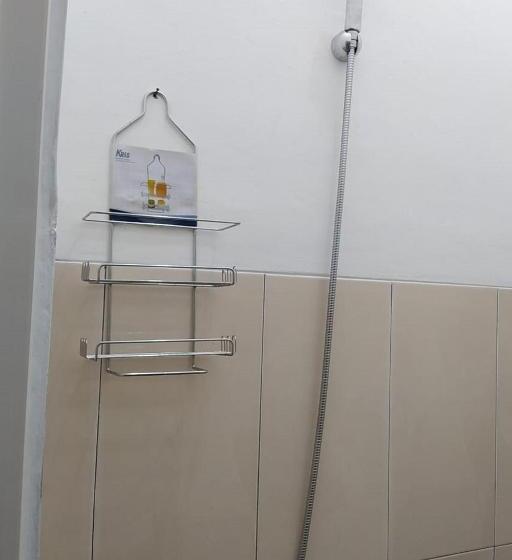 Номер Стандарт, Guesthouse Berlian Batang Syariah Near Kampung Kalisalak Park