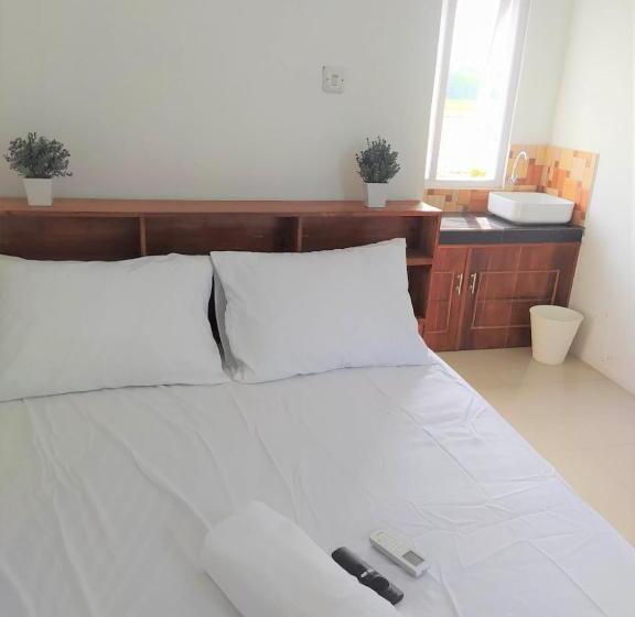 Номер Стандарт, Guesthouse Berlian Batang Syariah Near Kampung Kalisalak Park
