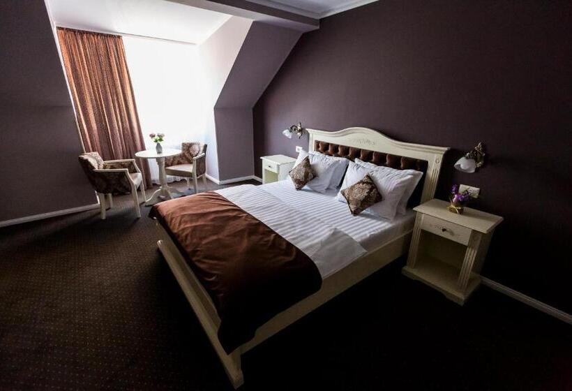 Номер Стандарт, Royal Inn Busteni Adults Only