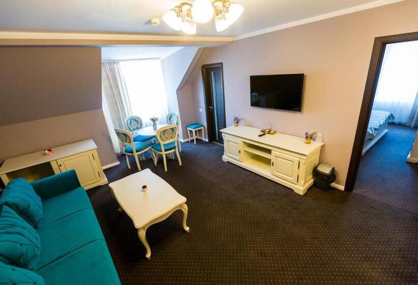 Апартаменты Deluxe 1 Спальня, Royal Inn Busteni Adults Only