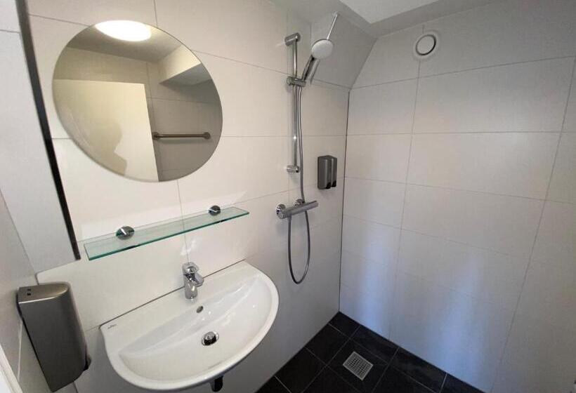 Кровать в Общей Комнате, Xplore Hostel Amsterdam
