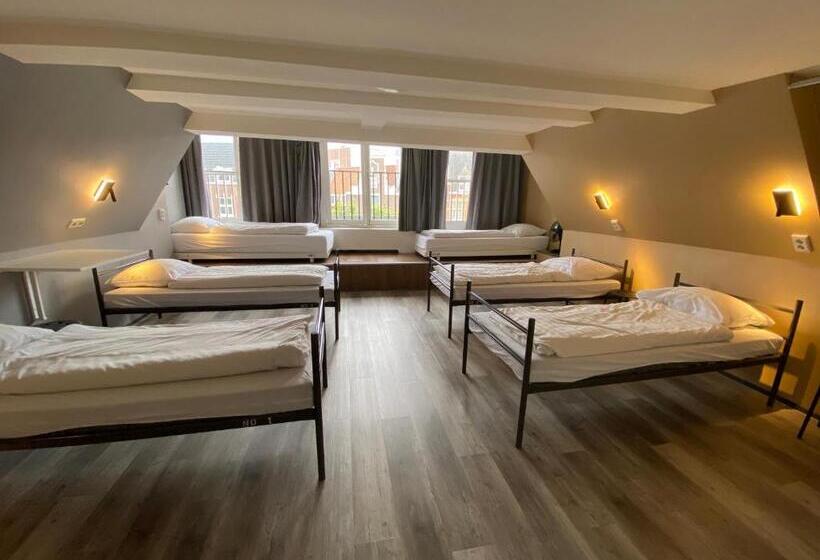 Кровать в Общей Комнате, Xplore Hostel Amsterdam