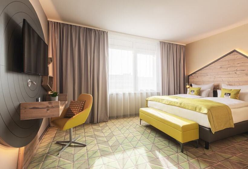 Трехместный Номер Deluxe, Holiday Inn   The Niu, Mill Cologne Mülheim, An Ihg