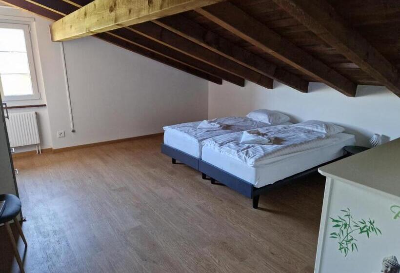 شقة 3 غرف, Auberge Du Peu Péquignot