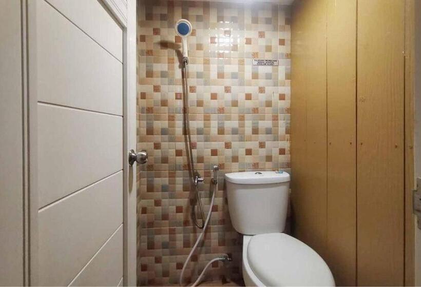 Номер Стандарт, D H Mansion La Rosa Syariah Sentul Mitra Reddoorz