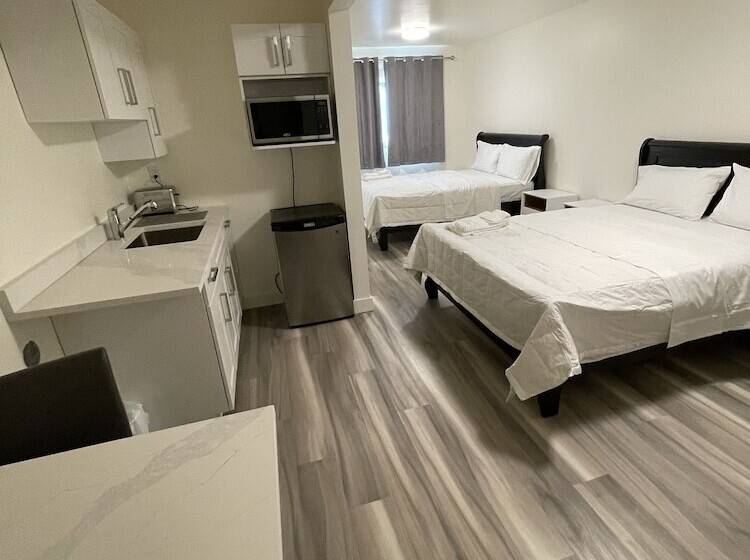 Студия Deluxe, Destination Inn