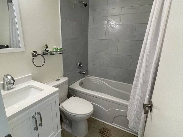 Люкс Повышенной Комфортности, Destination Inn