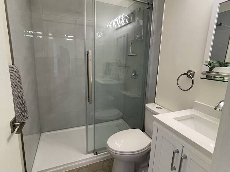 Студия Deluxe, Destination Inn