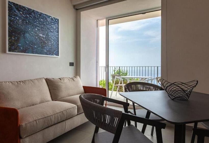 带1个卧室的带阳台的公寓, Maina Country Resort