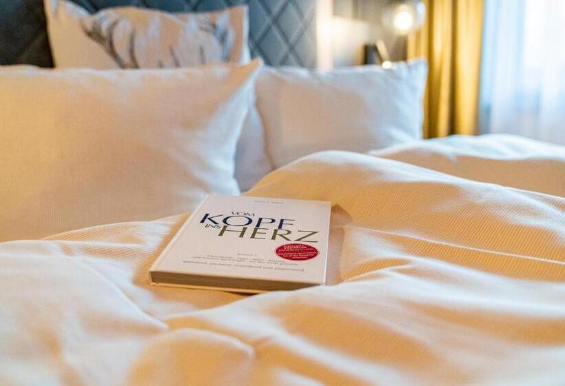 Номер Стандарт с Балконом, Berghotel & Chalets Adersberg