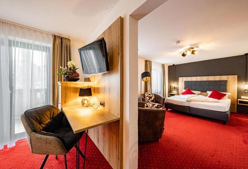 Номер Deluxe с Балконом, Berghotel & Chalets Adersberg