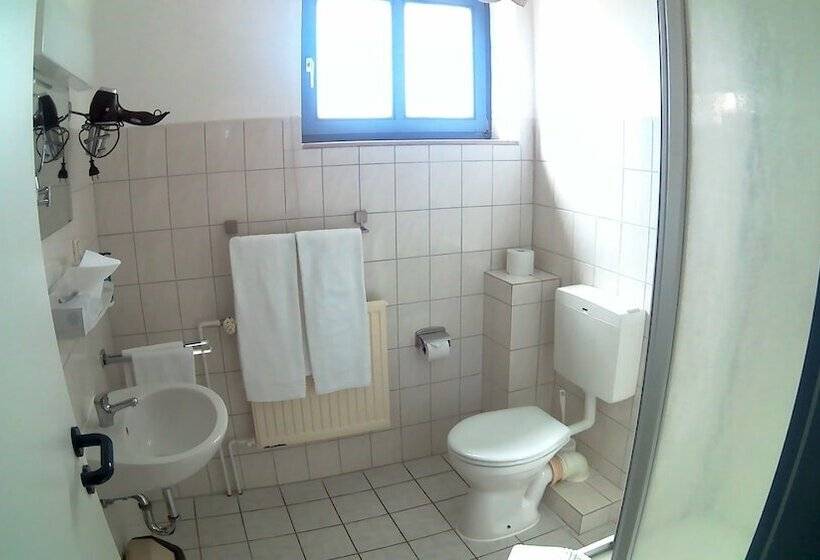 Номер Комфорт, Christinenhof Garni   Bed & Breakfast