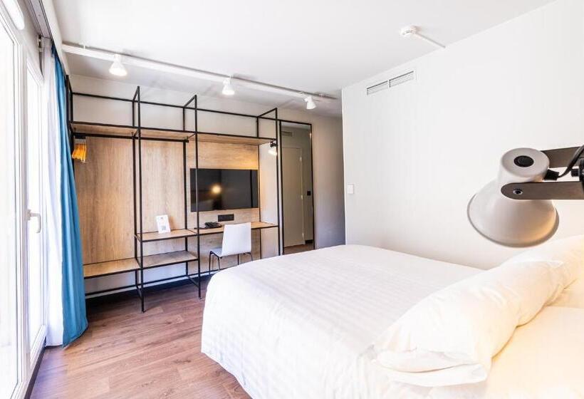 Номер Superior с Балконом, Ibis Roquebrune Cap Martin Menton