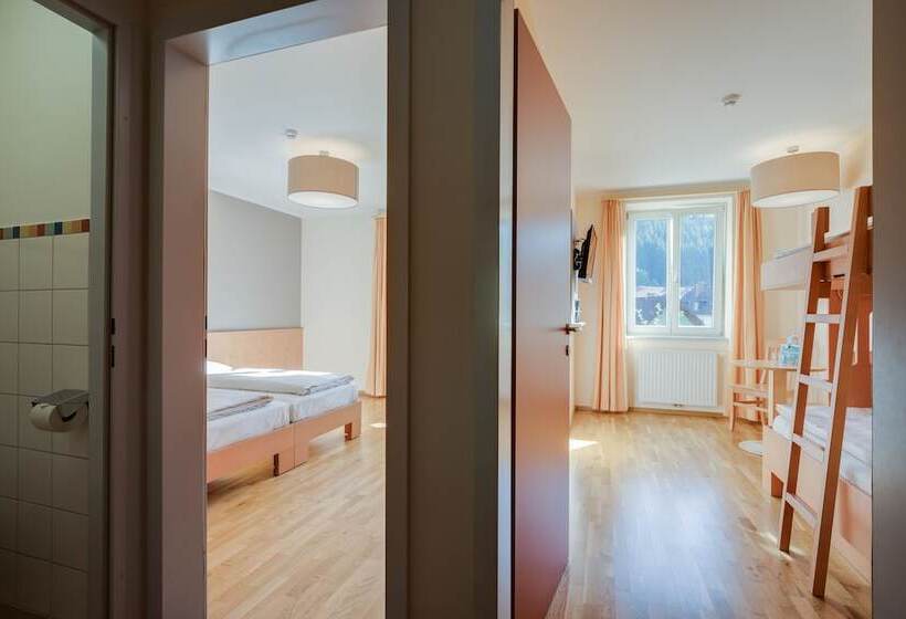 スタンダード４人部屋, Jufa Hotel Veitsch