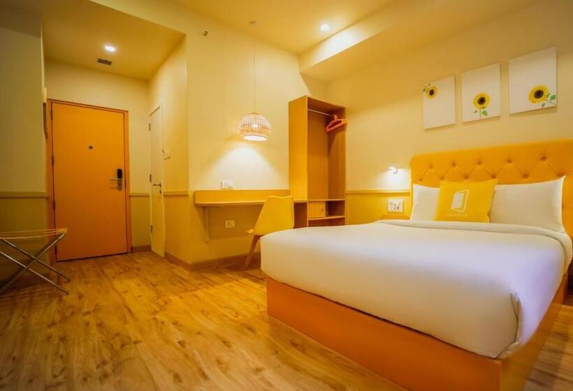 חדר סטנדרט, Bloom Hotel   Worli South Mumbai