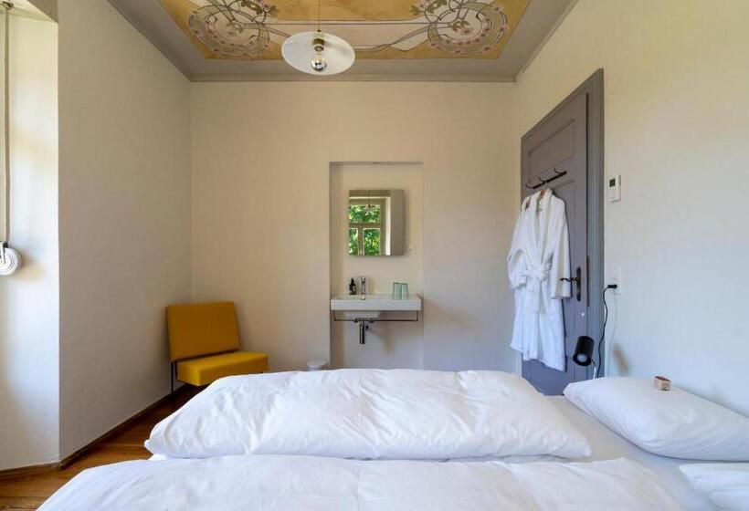 Номер Стандарт с Балконом, Villa Pineta