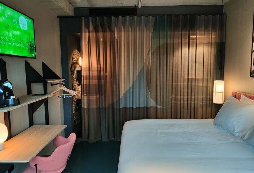 Номер Superior, The Florian Amsterdam Airport