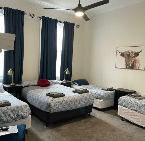 Семейный Номер, The Royal Mail Hotel Braidwood