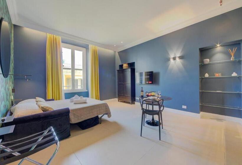 Escritório Estándar, Seven Suites Apartments   Myplacesanremo