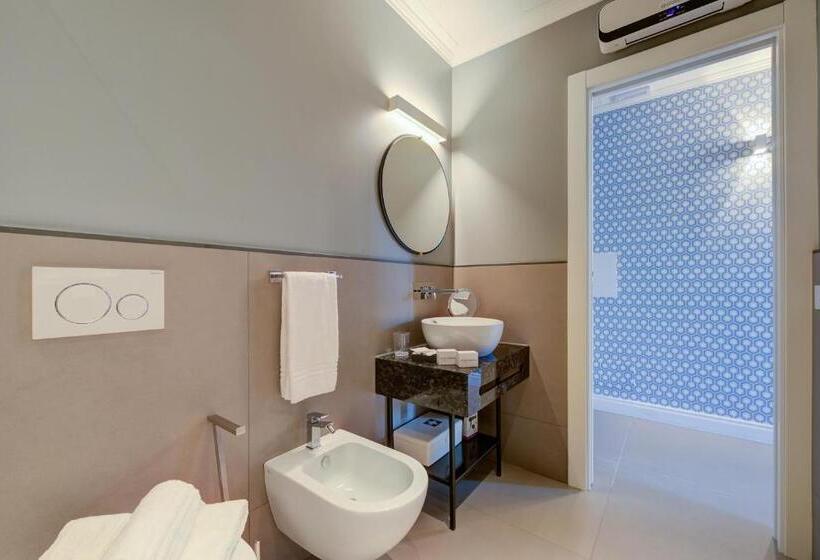 Escritório Estándar, Seven Suites Apartments   Myplacesanremo