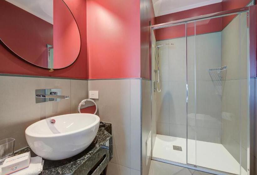 Apartamento 2 Dormitórios, Seven Suites Apartments   Myplacesanremo