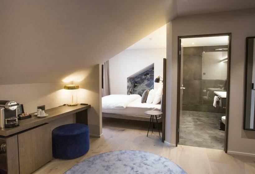 Полулюкс, Boutique Hotel Sonne Seuzach