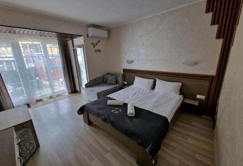 غرفة كومفورت ثلاثية, Guest House Simon Green