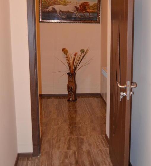 디럭스 룸, Green Dilijan B&b