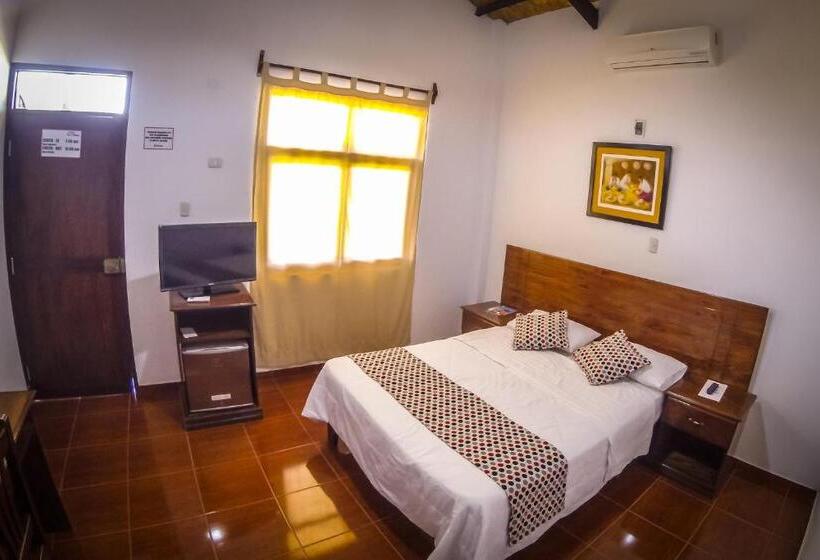 스탠다드 스튜디오, La Choza Bungalows