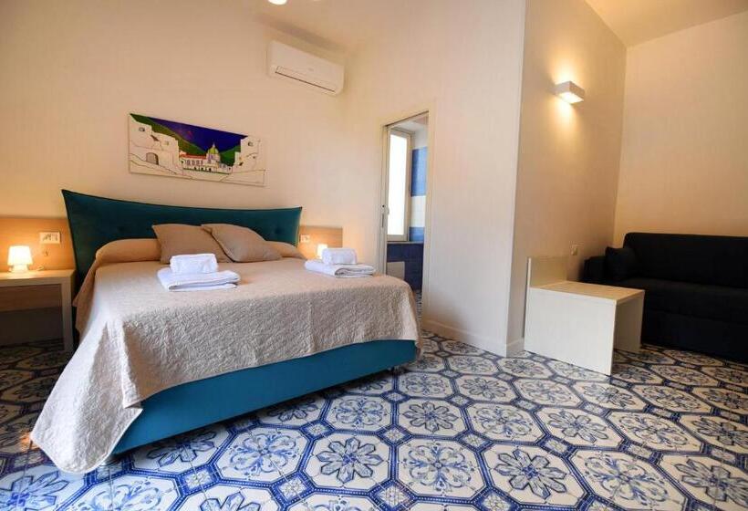 اتاق لوکس چهار تخته, Antica Residenza Amalfitana