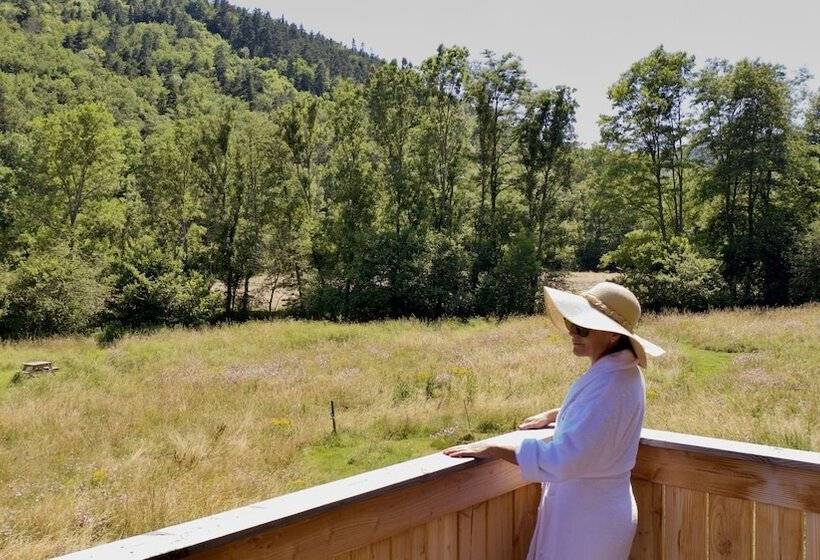 Люкс Повышенной Комфортности, Le Volcan Des Sens, Chambres D Hotes De Luxe Et Spa