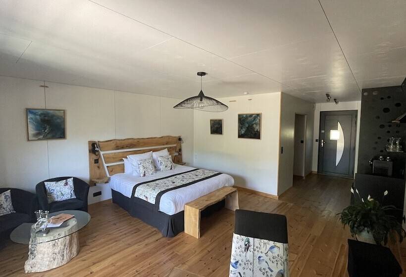 Люкс Повышенной Комфортности, Le Volcan Des Sens, Chambres D Hotes De Luxe Et Spa