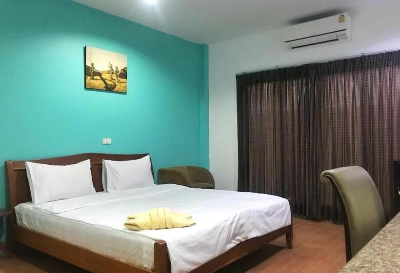 Номер Deluxe с Балконом, บ้านพระจันทร์ รีสอร์ท