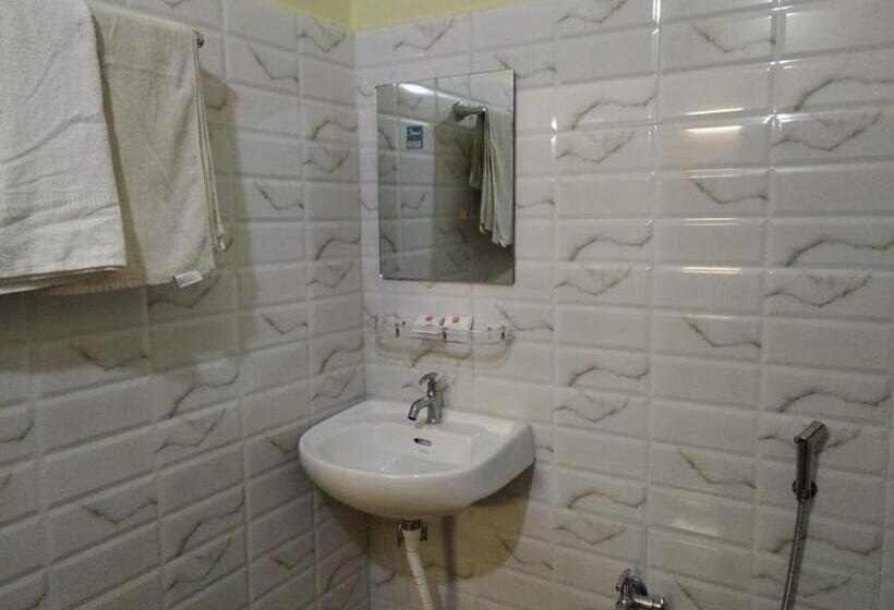 Номер Стандарт Вид на Сад, Sundarban Tiger Roar Resort