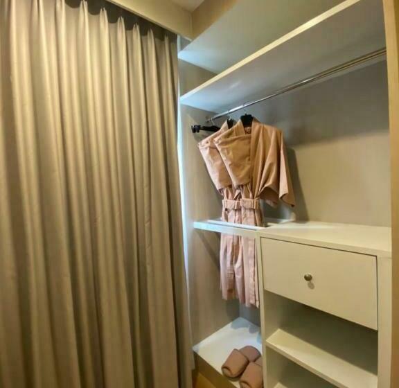 Номер Стандарт с Балконом, Greenhills Resort Si Racha