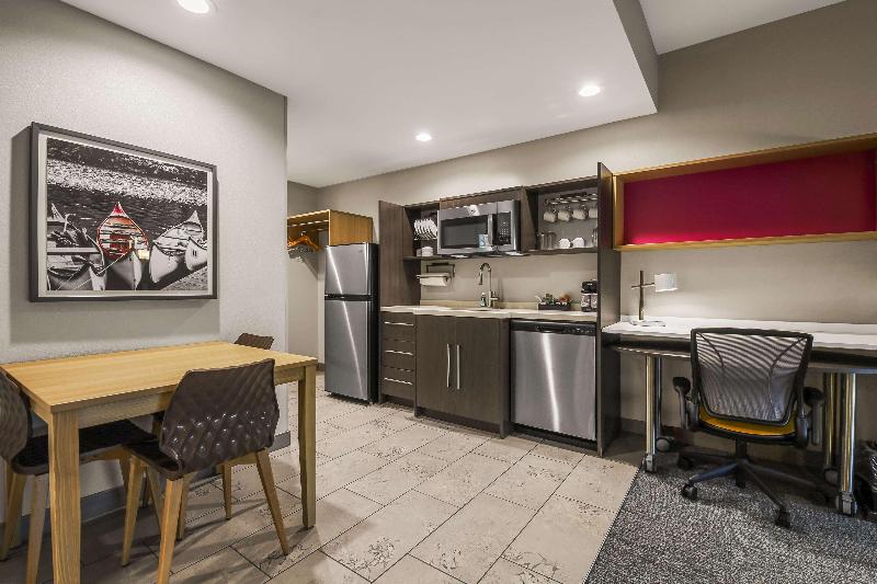 Standard Værelse King-seng Tilpasset til Handicappede, Hilton Garden Inn Dubuque Downtown