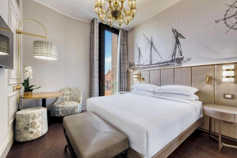 اتاق کلاسیک, Townhouse Boutique