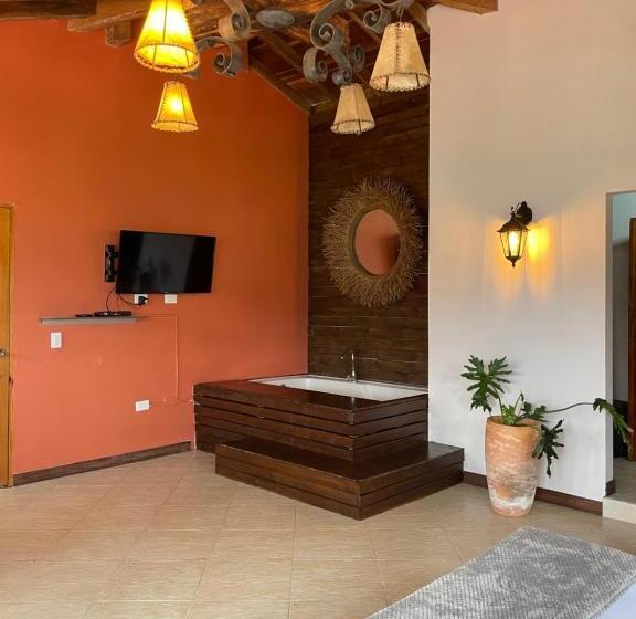 스위트 킹사이즈 침대, Finca Hotel Tierra Verde
