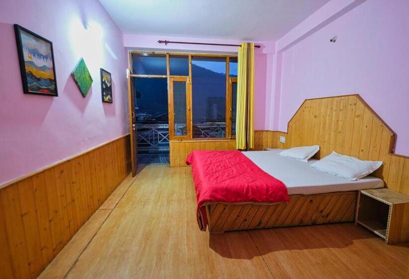 اتاق استاندارد, Voyageur Nest