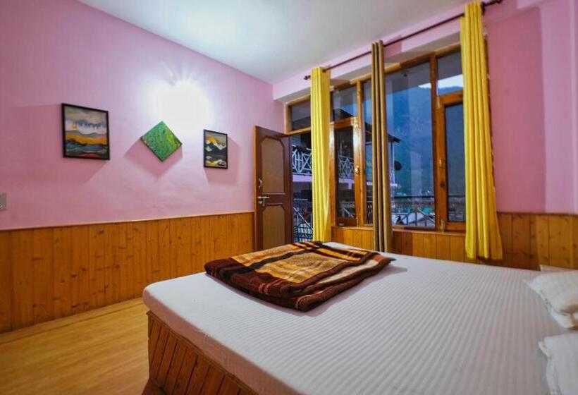 اتاق استاندارد, Voyageur Nest