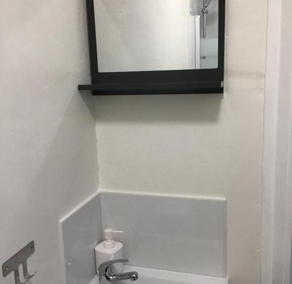 Номер Стандарт, Numéro 96 Chambre D Hôtes