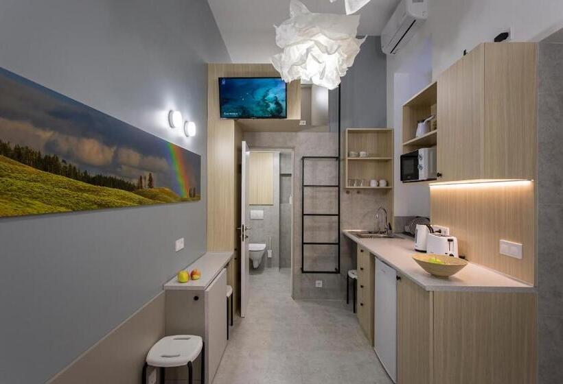 스탠다드 룸, Capsule Hotel & Hostel
