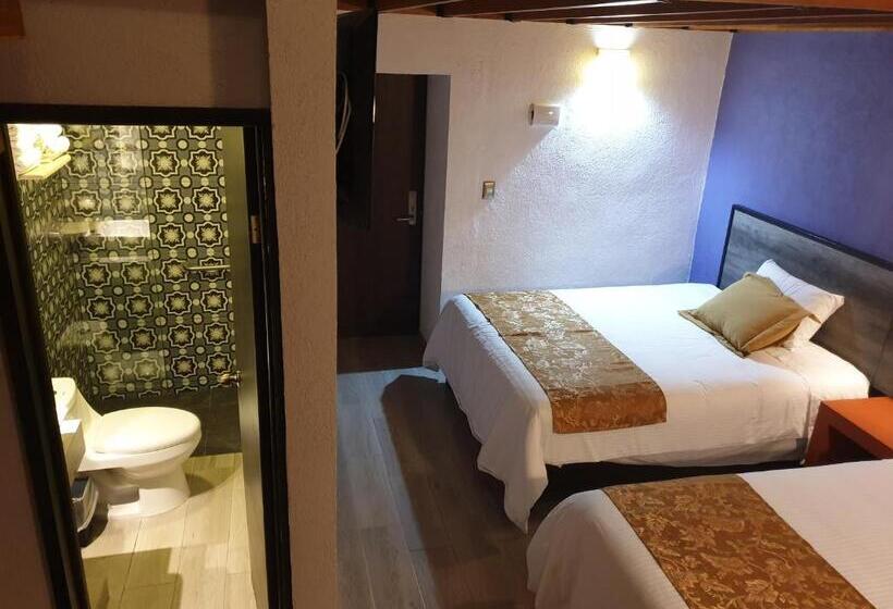 Deluxe Familienzimmer, Don Carlos