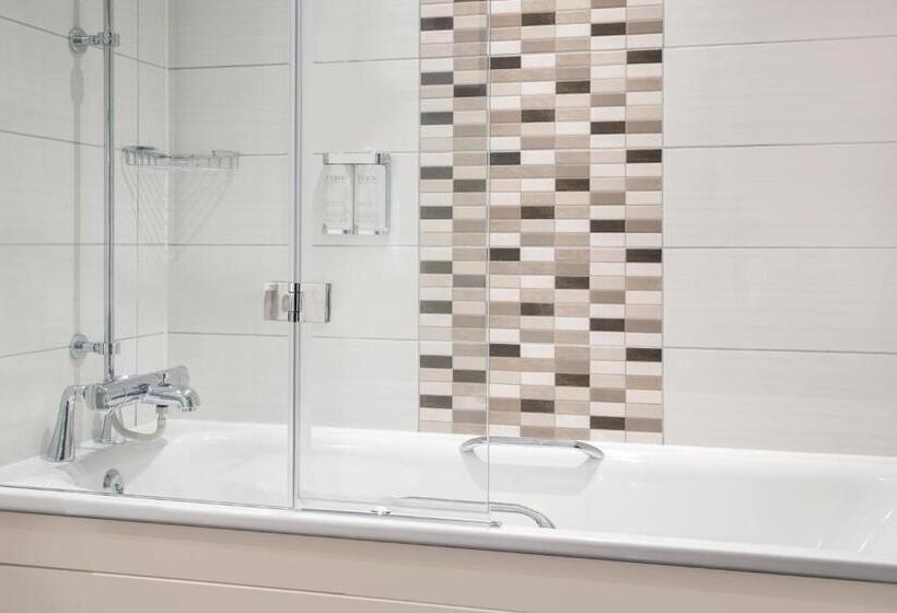 Номер Superior, Leonardo Hotel Chester