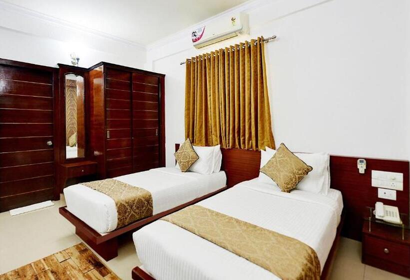 Номер Superior, The Liverpool Blue Hotels