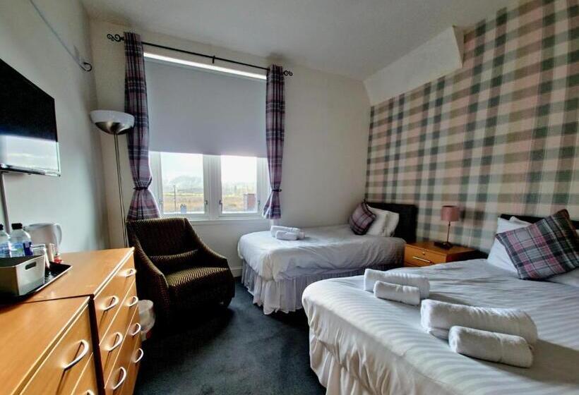Семейный Номер, Aberfoyle Inn