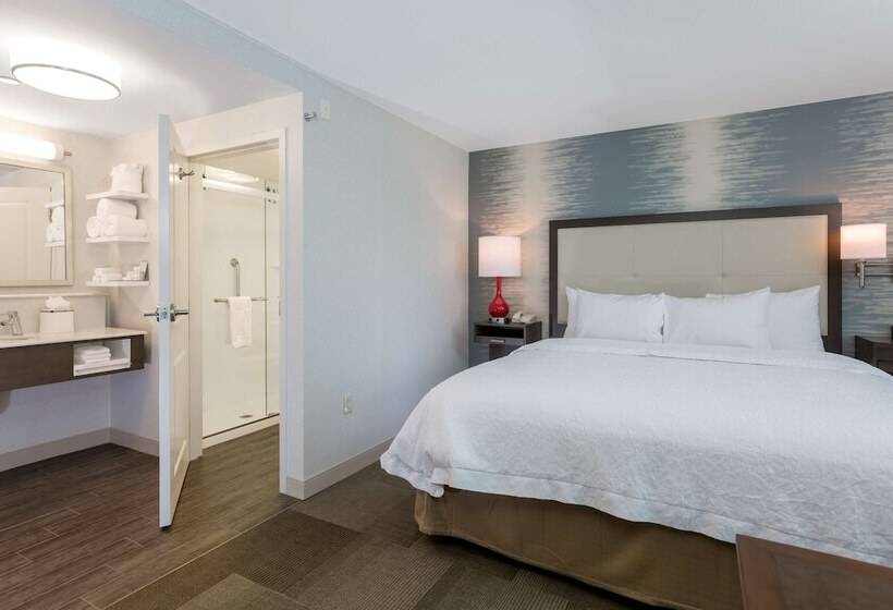 스탠다드 스튜디오 킹침대, Hampton Inn & Suites San Diego Poway