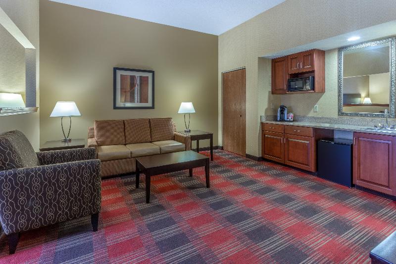 Люкс Кровать Кинг, Holiday Inn Express Hotel & Suites Bowling Green, An Ihg