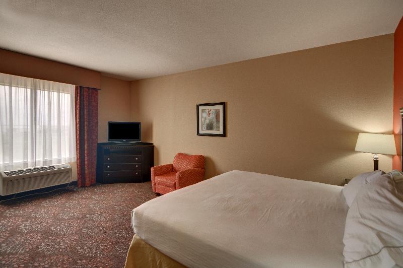 Номер Стандарт Кровать Кинг Адаптированный для Инвалидов, Holiday Inn Express Hotel And Suites Altus, An Ihg